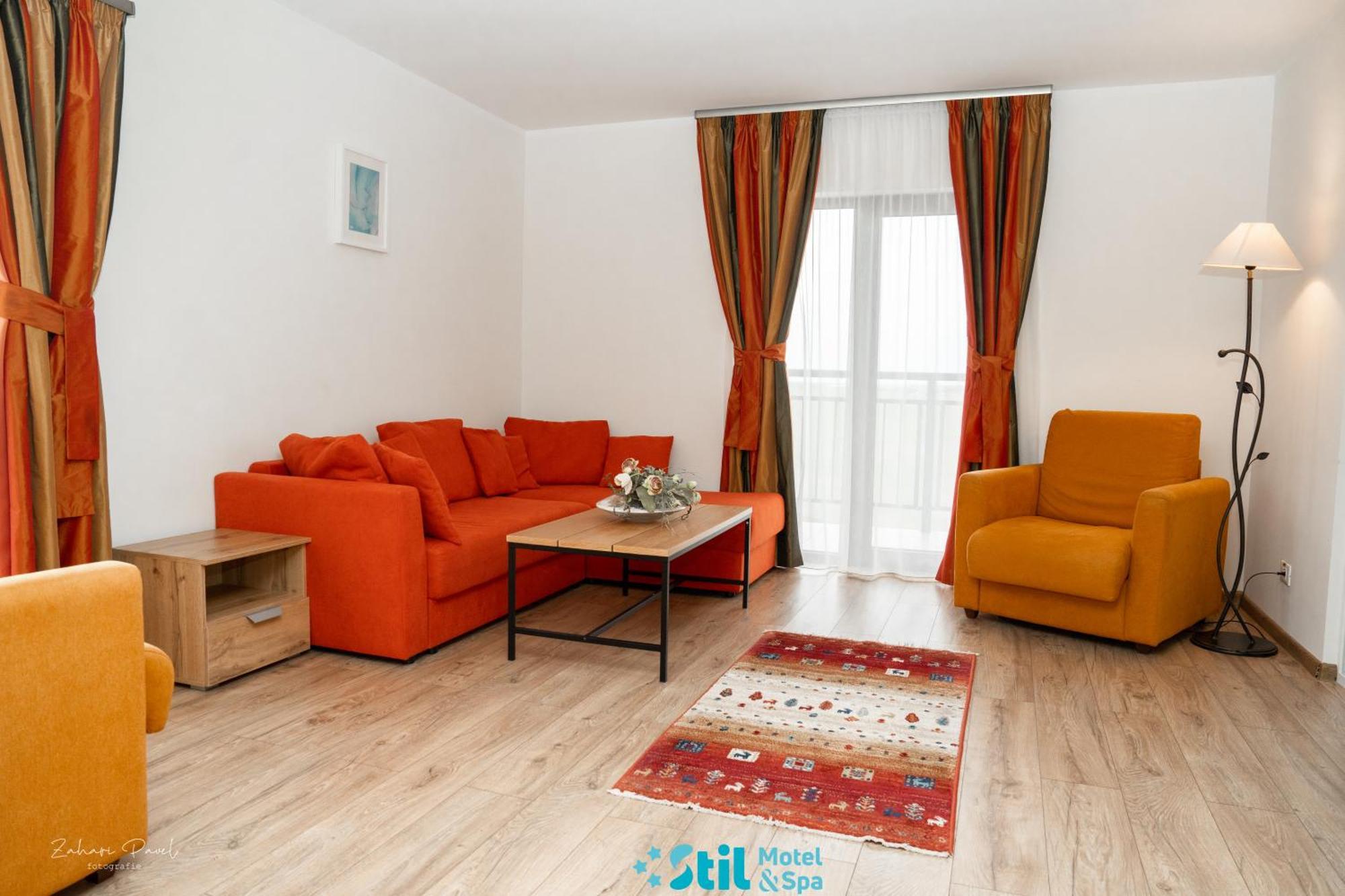Stil Motel & Spa Tasnad Exterior foto
