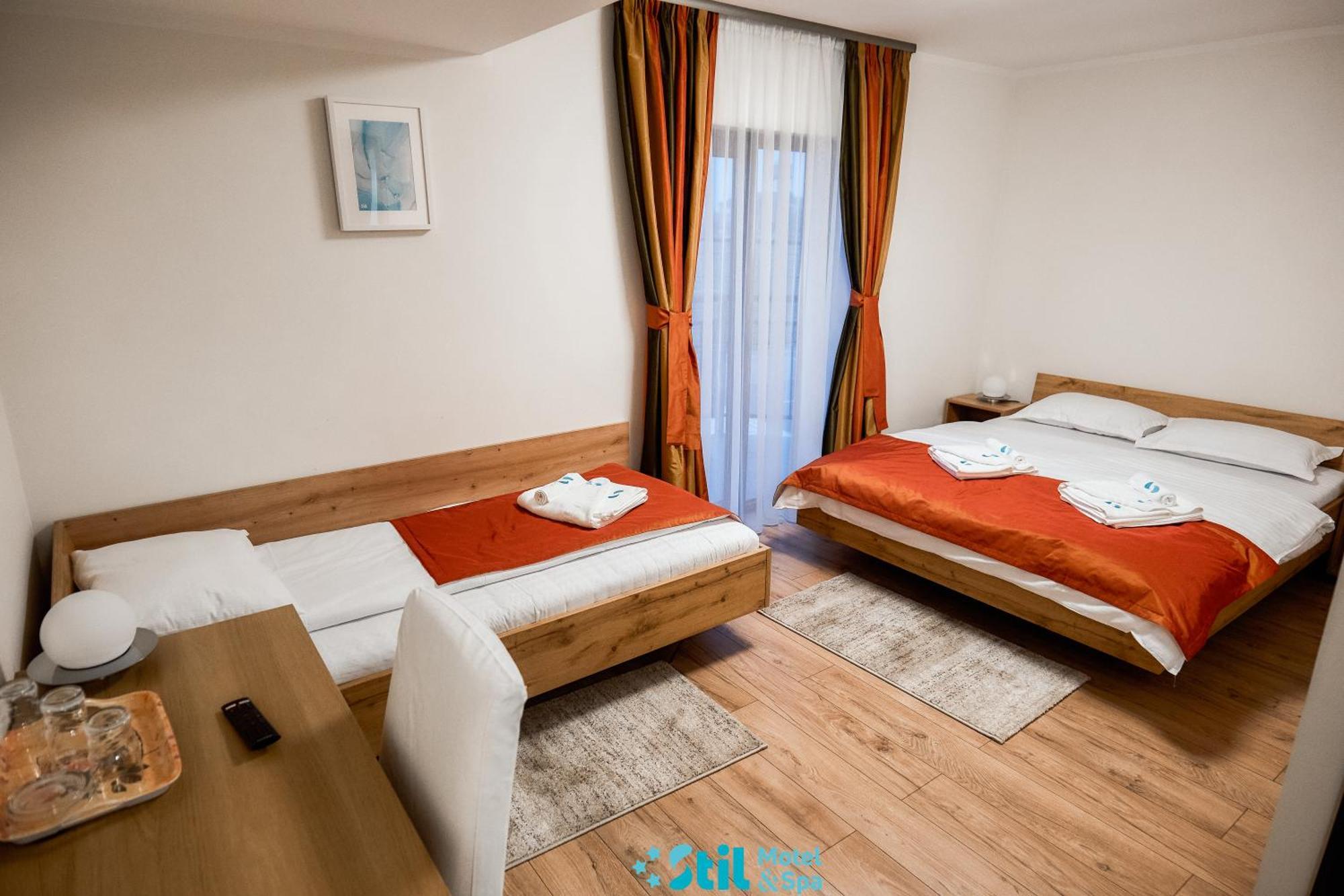 Stil Motel & Spa Tasnad Exterior foto